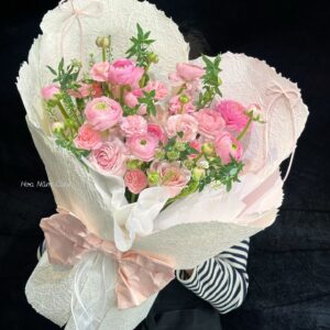 Alternative view of Bó hoa mao lương hồng trái tim