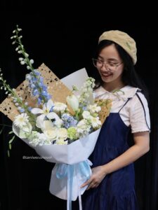 Bó hoa cẩm tú cầu mix delphin