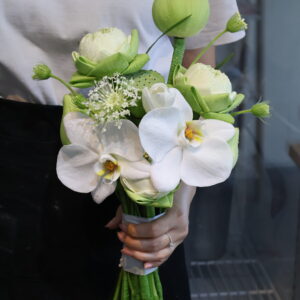 Alternative view of Hoa cưới hoa sen mix lan