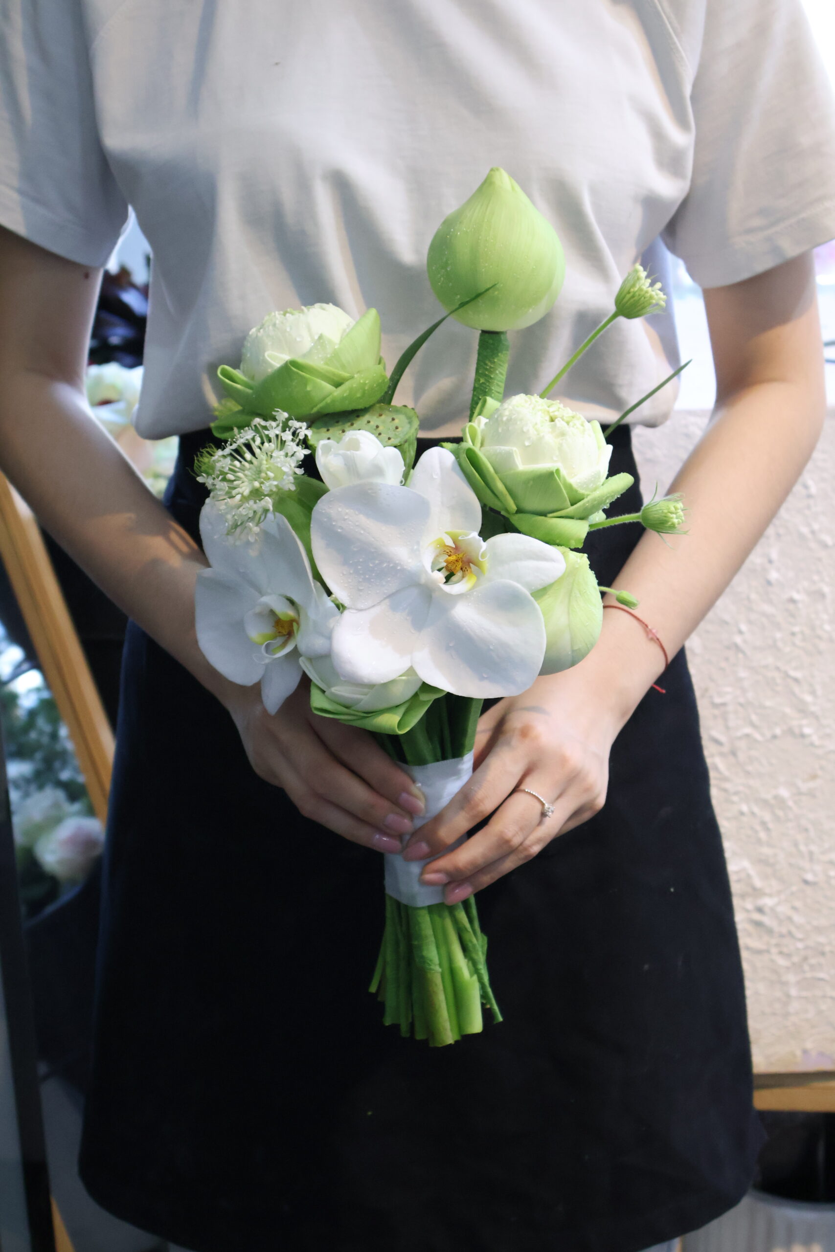 Hoa cưới hoa sen mix lan