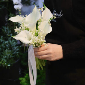 Hoa cưới calla lily mix hoa linh lan